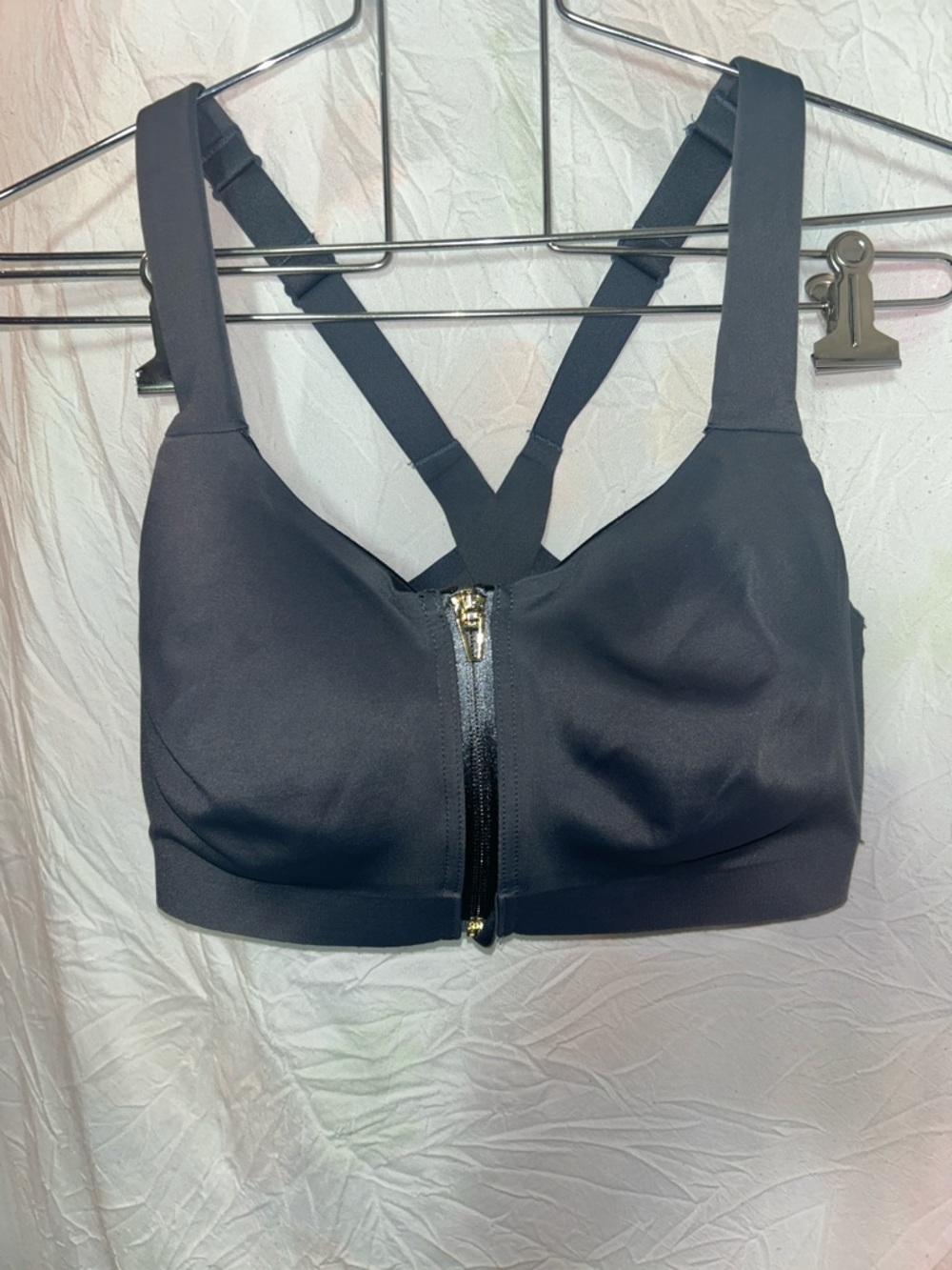 Victoria's Secret On point sports bra 34DD
